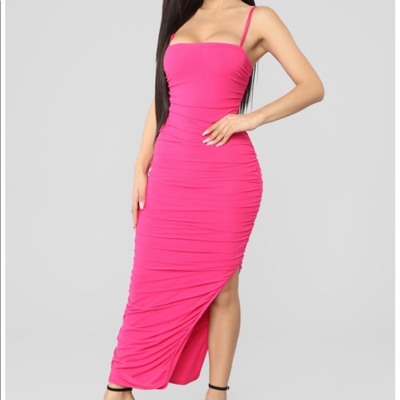 Fashion Nova Dresses & Skirts - NWT Fashion Nova ruched dress